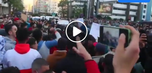 Les Manifestations continuent au Maroc contre le PassMensonger ! à Tanger