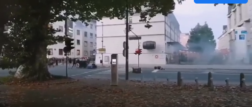 Les manifestations contre la carte vaccinale sombrent dans le chaos à Ljubljana, en Slovénie.